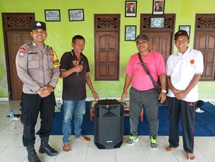 Bantuan Sound System Dari Pemerintah Desa Bungkulan Kepada Banjar Dinas/Adat 